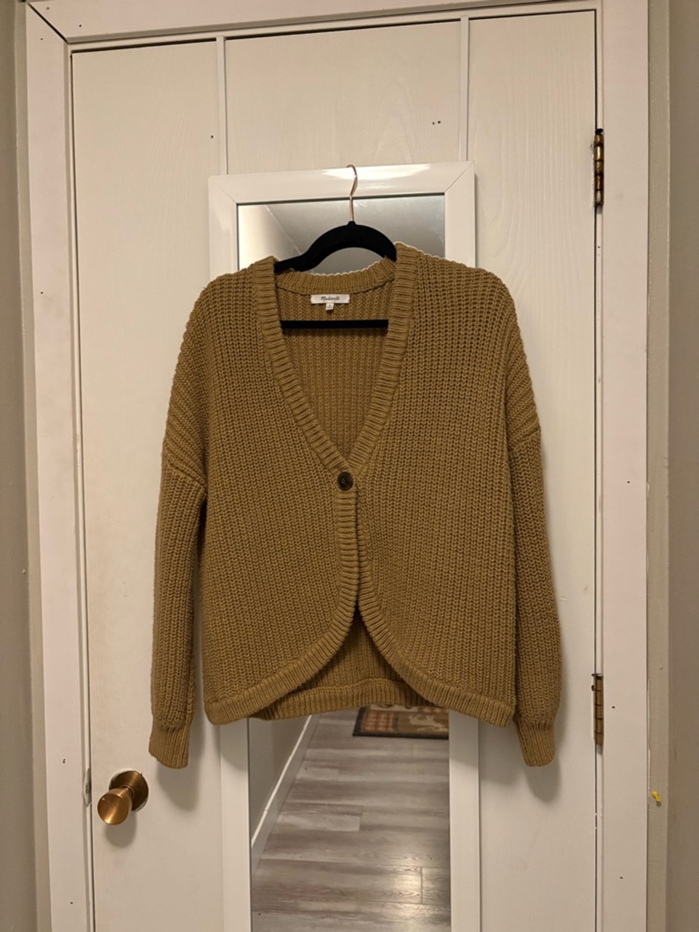Madewell Tan Chunky V-Neck Single-Button Cardigan